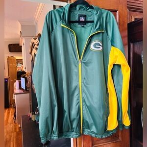 Green Bay Packer men’s jacket.